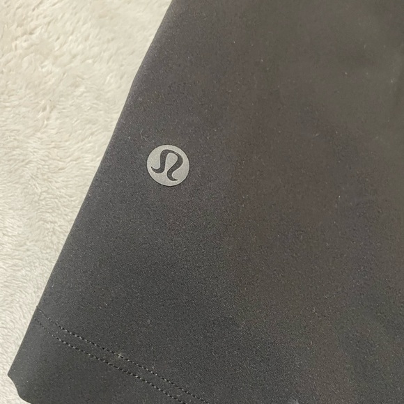 Lululemon Athletica Black Balancer 5inch inseam Athletic Shorts - Picture 3 of 5